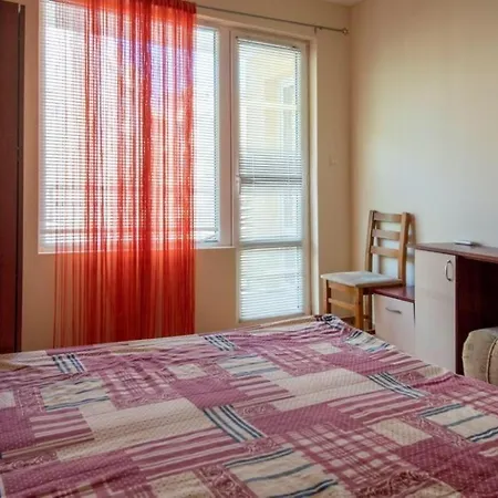 Spacious Family Friendly - 5 Min From The Beach! Apartment