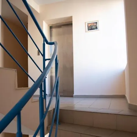 Spacious Family Friendly - 5 Min From The Beach! Napospart