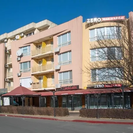 Apartman Spacious Family Friendly - 5 Min From The Beach!
